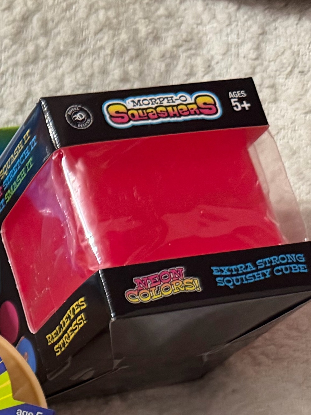 Morphe-O Squashers NEON PINK extra strong squishy mini cube